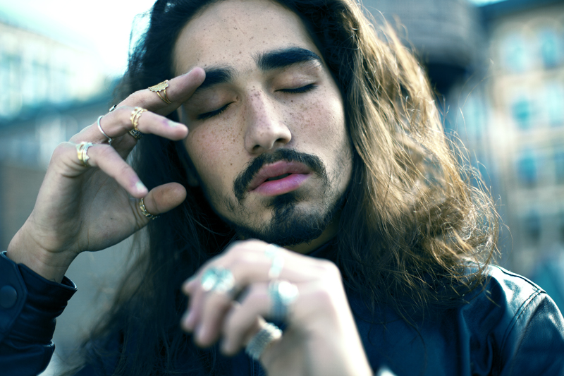 Willy Cartier Biography.